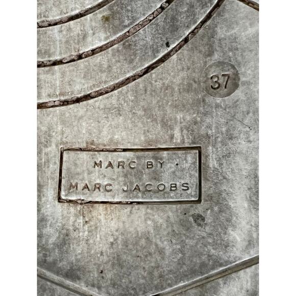 Flashy Glam red and black Marc by Marc Jacobs slip on shoes sz 6.5 stylish EU 37 - Picture 14 of 14